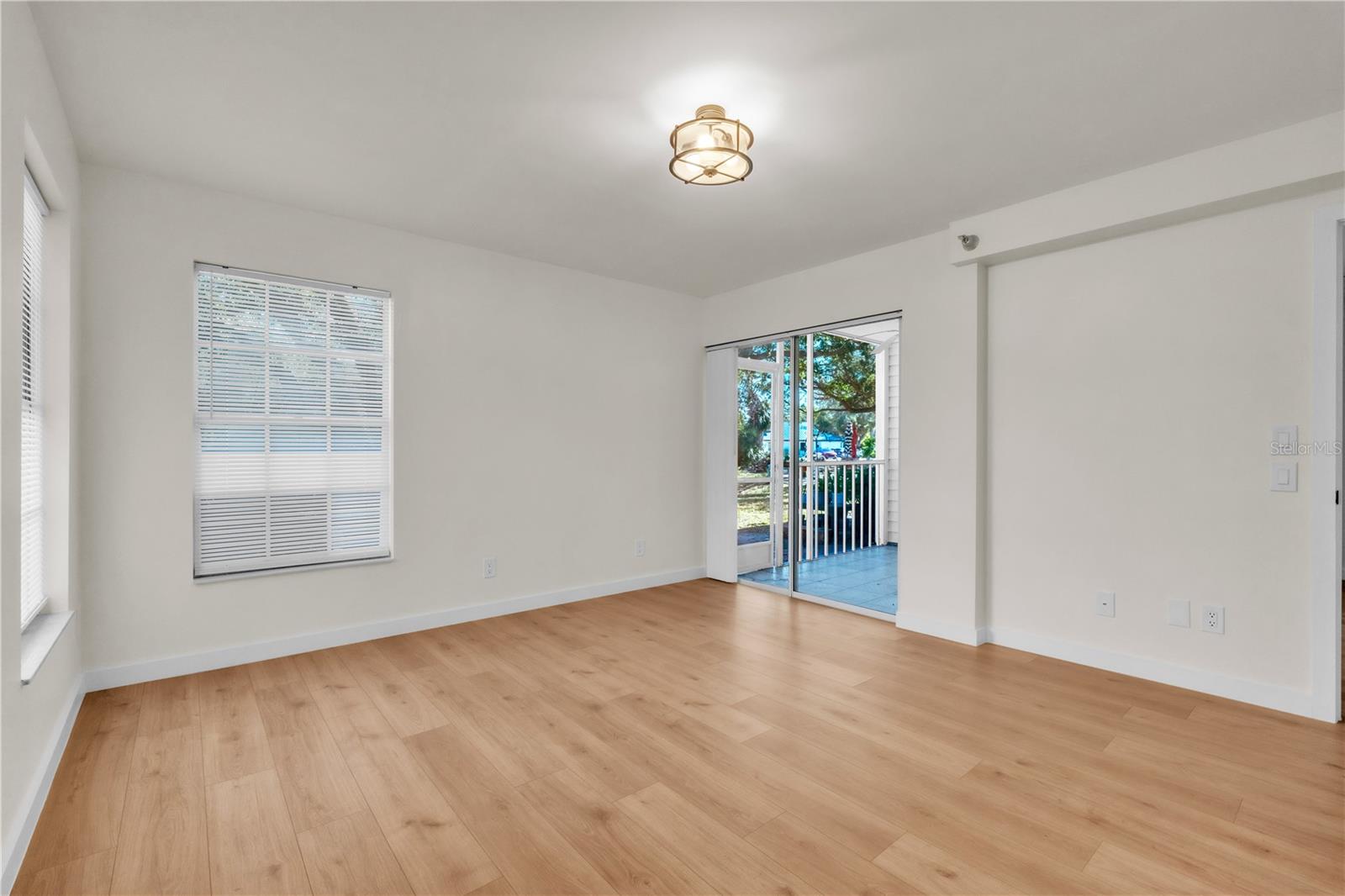 LANDMARK AT POINTE WEST I - Residential