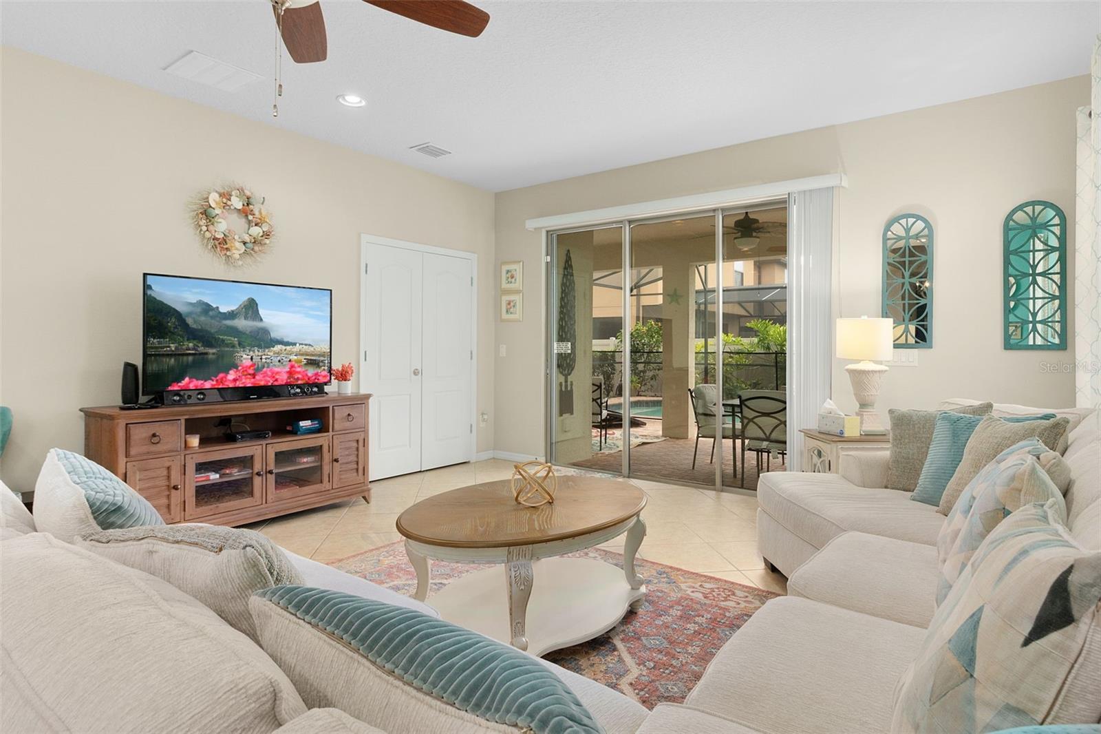 WINDSOR AT WESTSIDE PH 1 - Residential