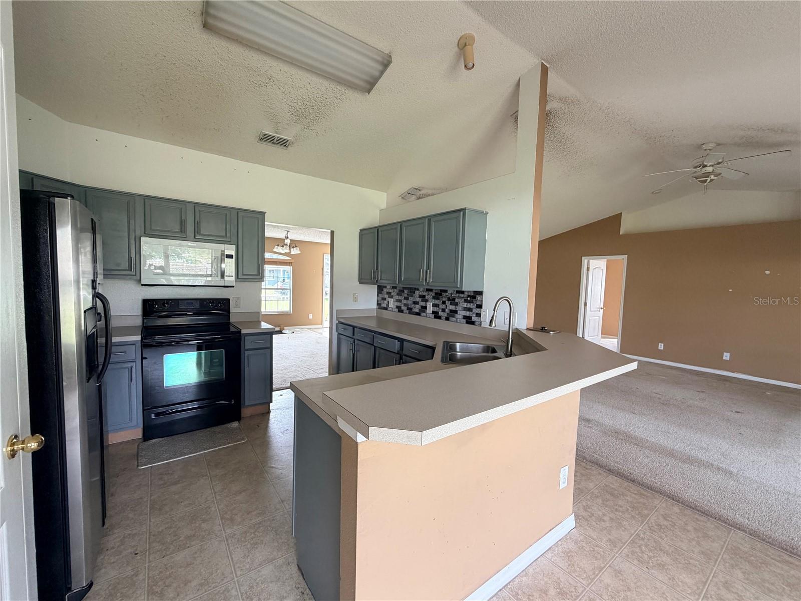 1713 MINNOW COURT
