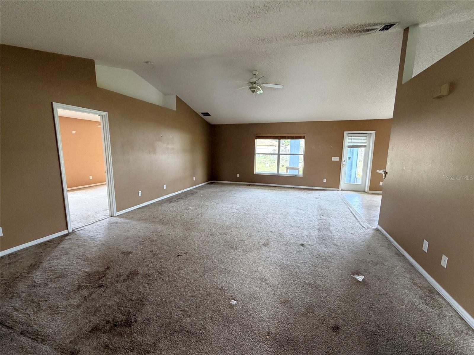1713 MINNOW COURT