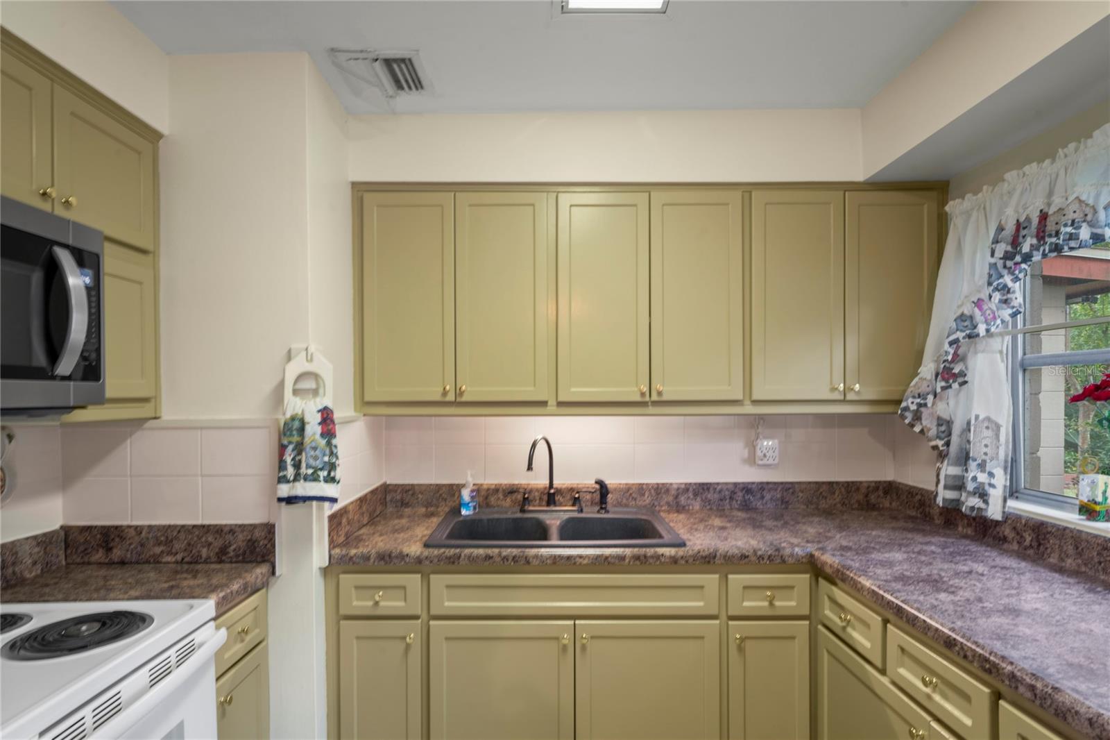 PURITAN HEIGHTS - Residential
