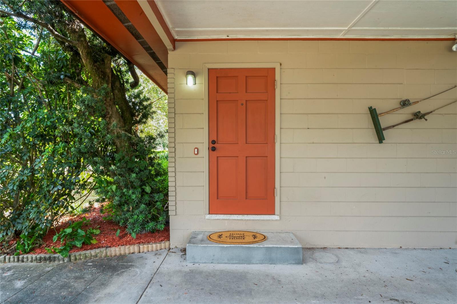 8016 SHARON DRIVE