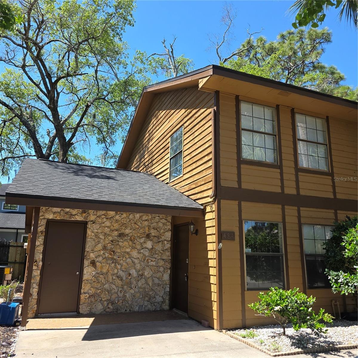 OAKLAND VILLAGE SEC 1 - Residential Lease
