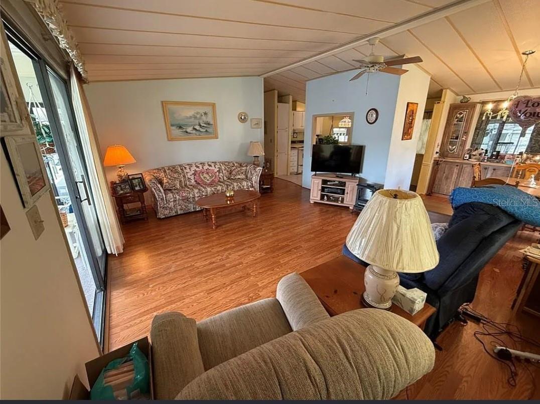 LADY LAKE ORANGE BLOSSOM GARDENS UNIT 07 - Residential Lease