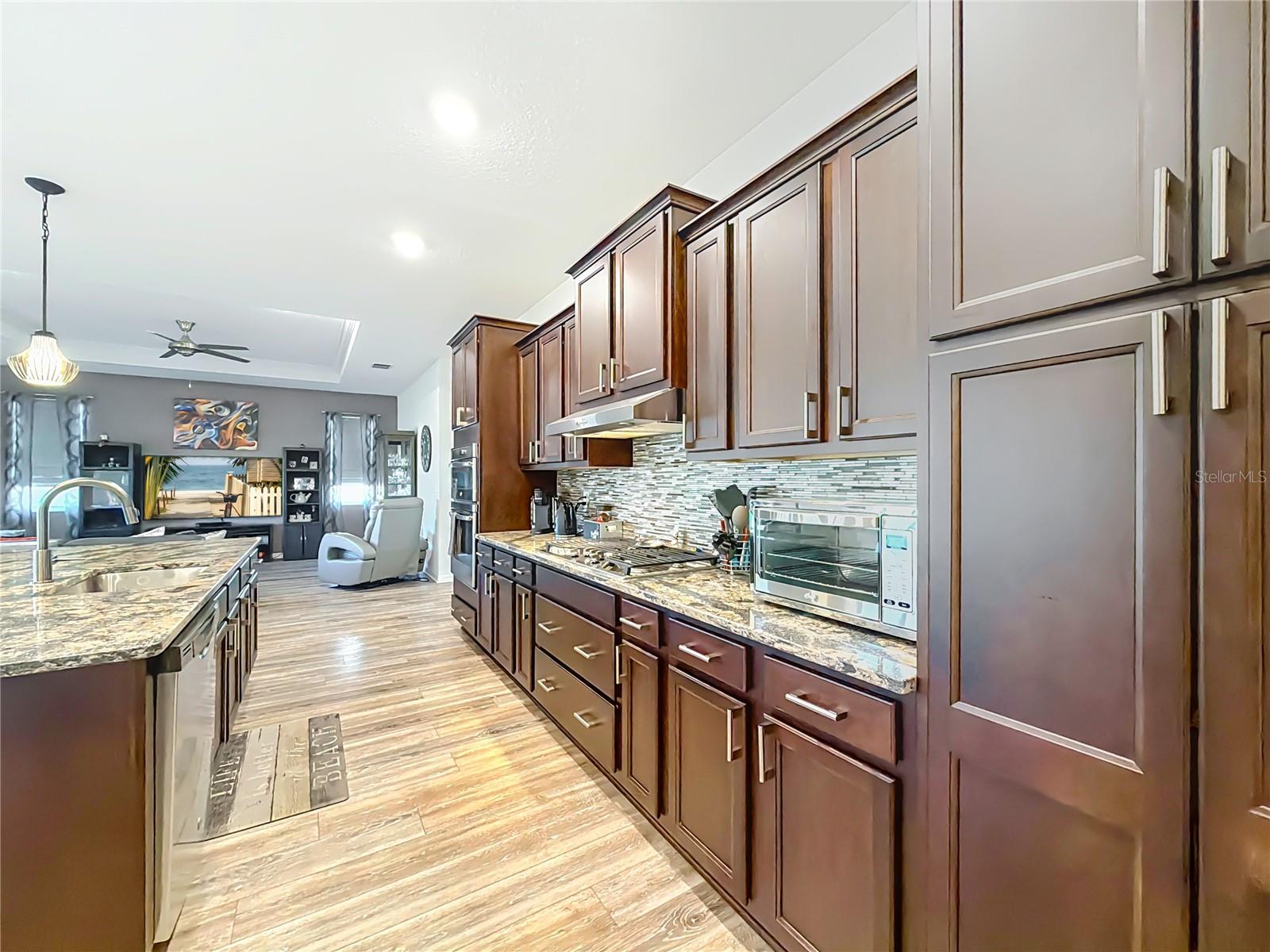 ON TOP OF THE WORLD AVALON 7 - Residential