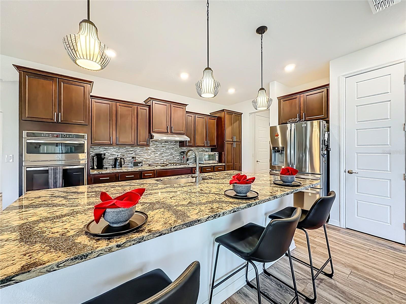 ON TOP OF THE WORLD AVALON 7 - Residential