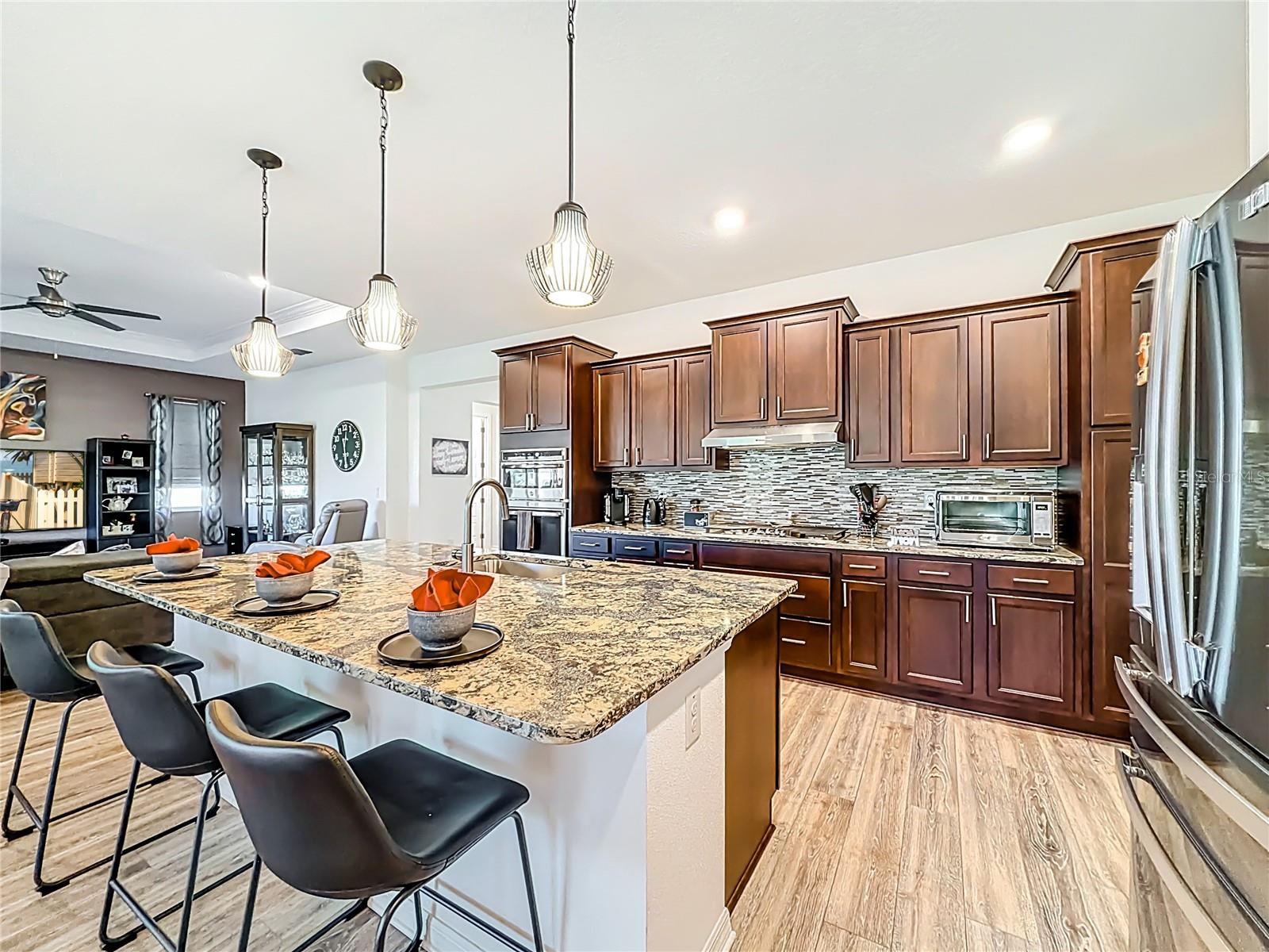 ON TOP OF THE WORLD AVALON 7 - Residential