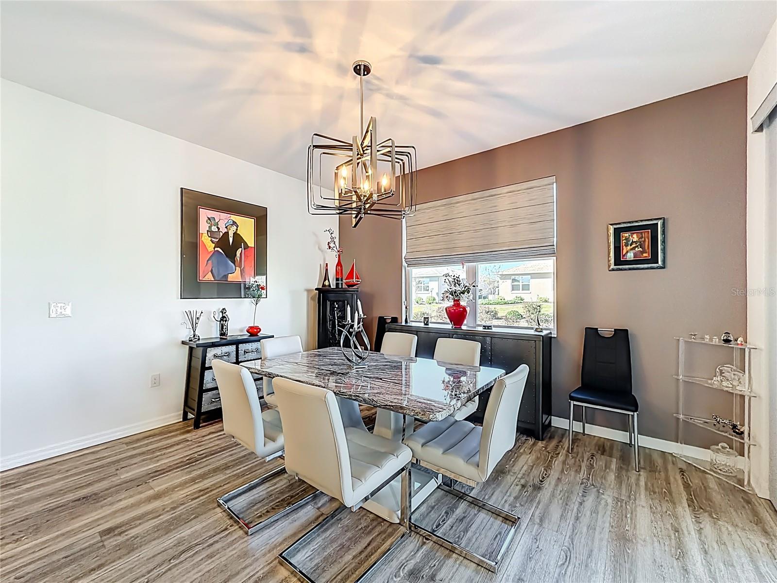 ON TOP OF THE WORLD AVALON 7 - Residential