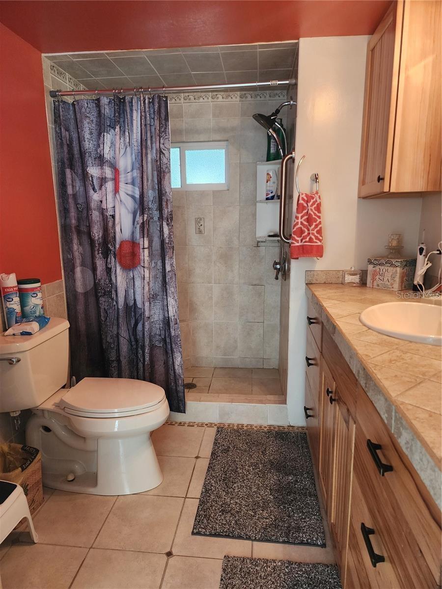 OAK GROVE - Residential