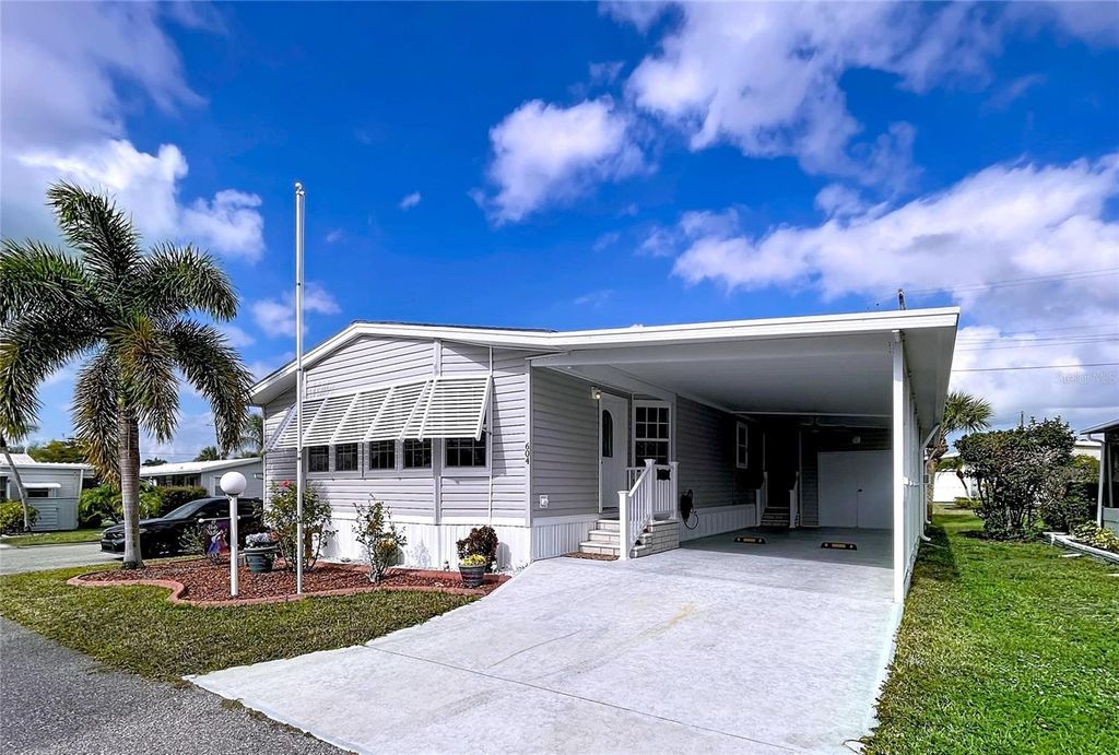 Photo of 604 49th E Avenue E, Bradenton, FL 34203 (MLS # TB8462188)