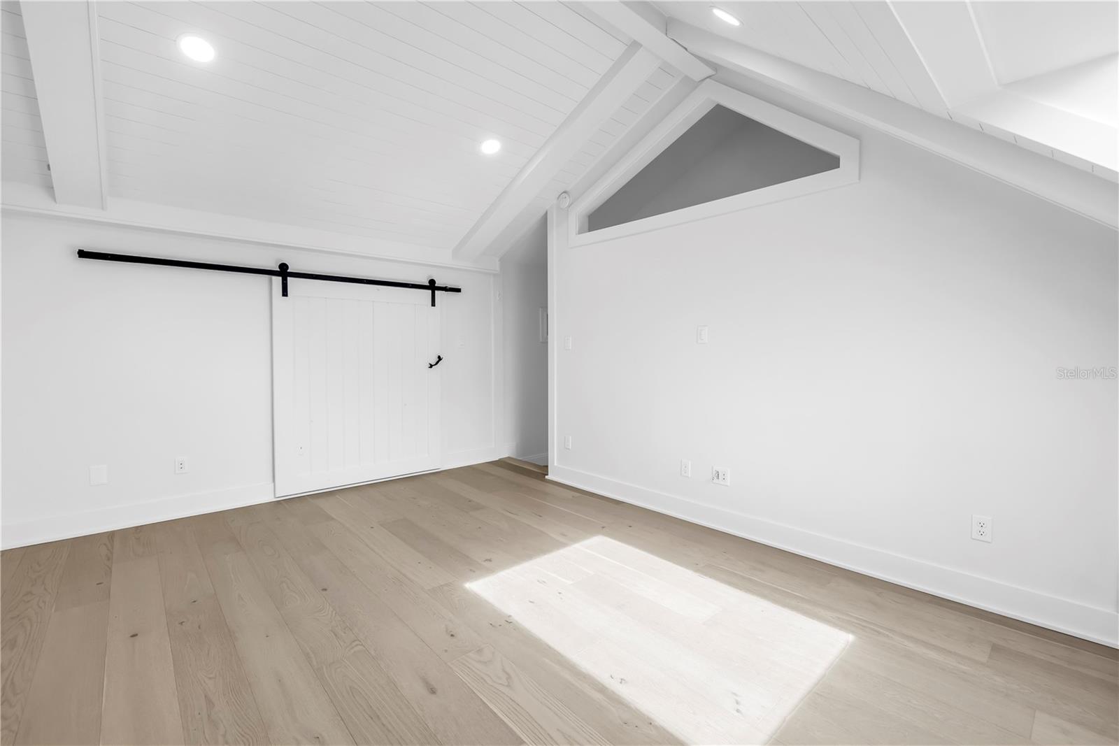 PIRATES COVE CLUB CONDO - Residential Lease