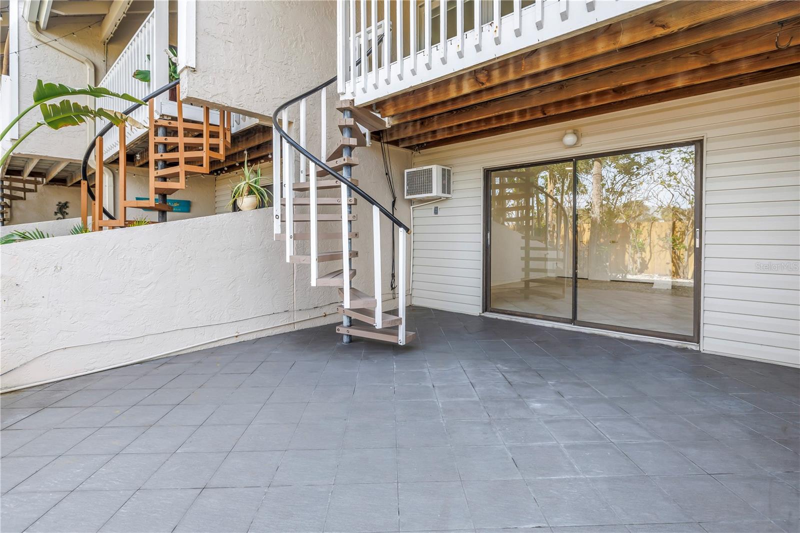 PIRATES COVE CLUB CONDO - Residential Lease