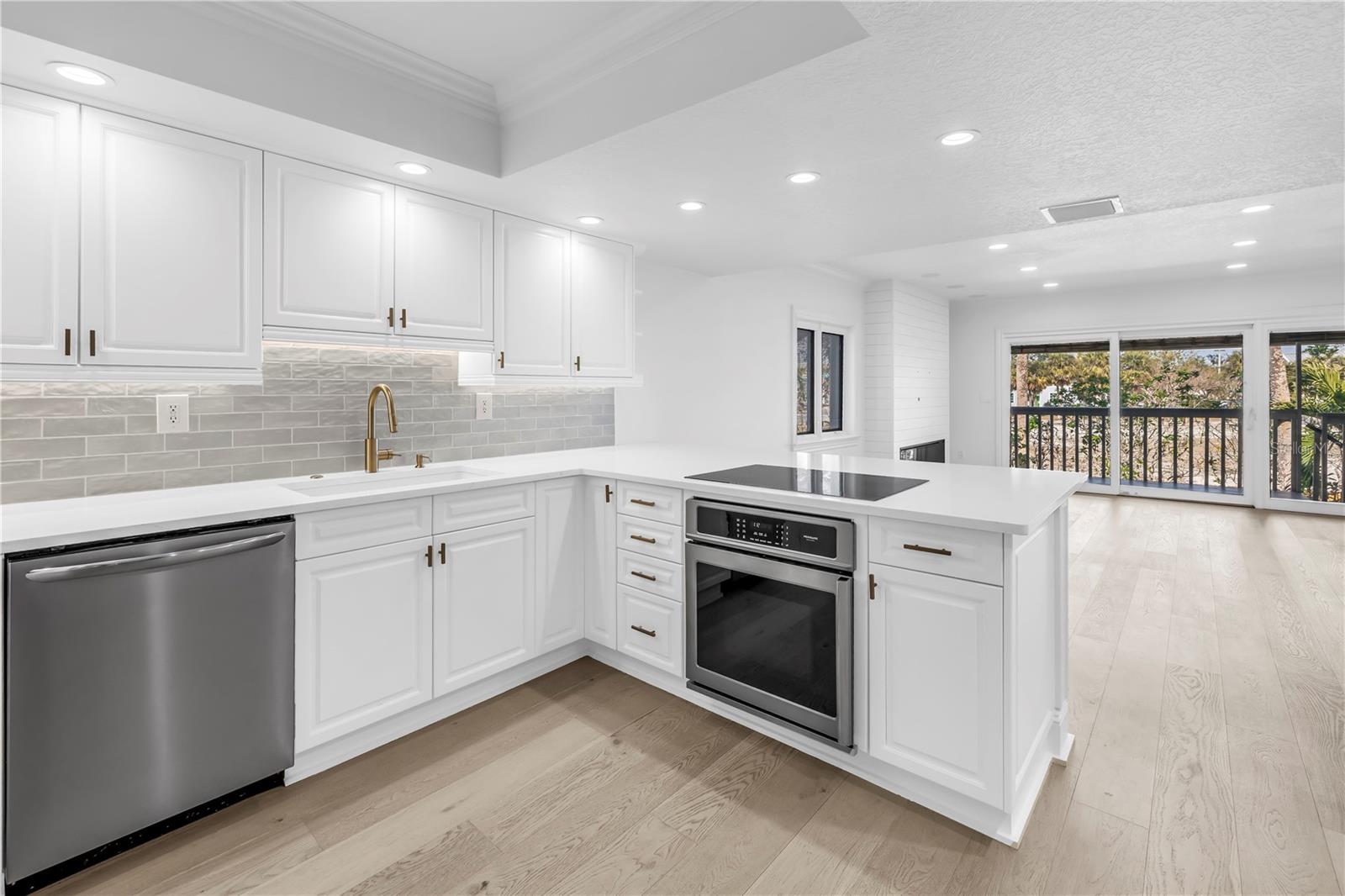 PIRATES COVE CLUB CONDO - Residential Lease