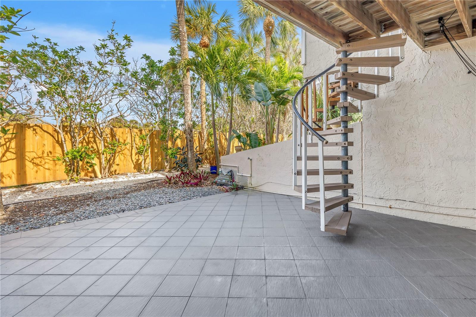 PIRATES COVE CLUB CONDO - Residential Lease