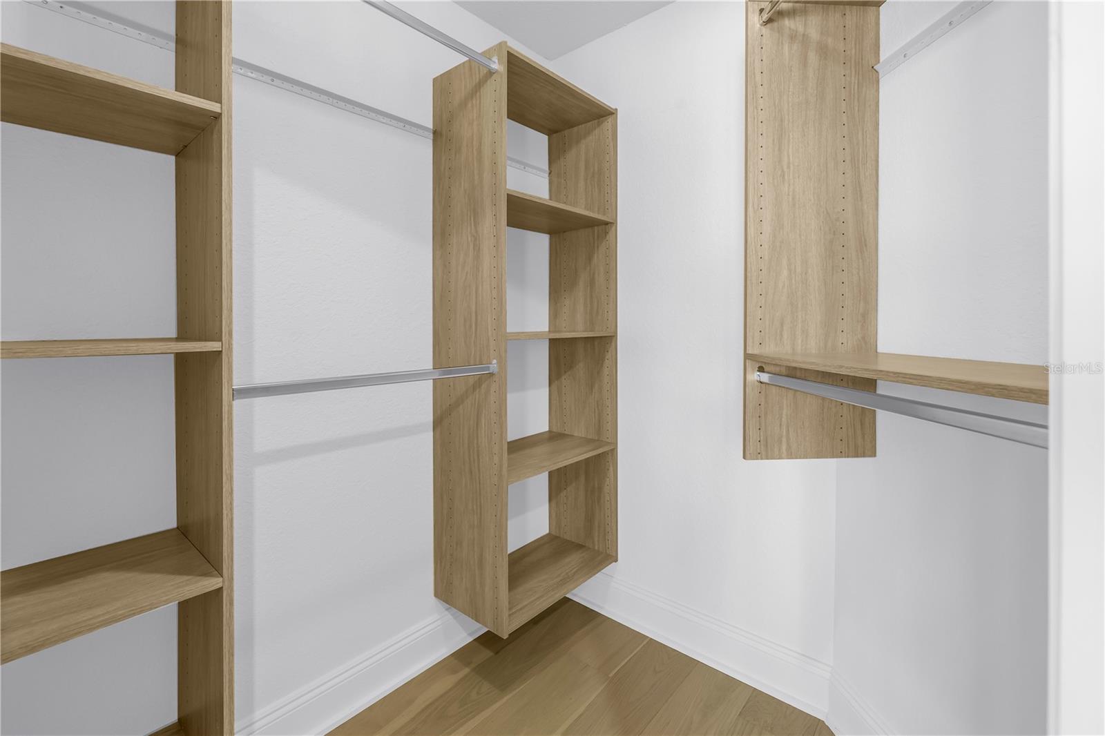 PIRATES COVE CLUB CONDO - Residential Lease