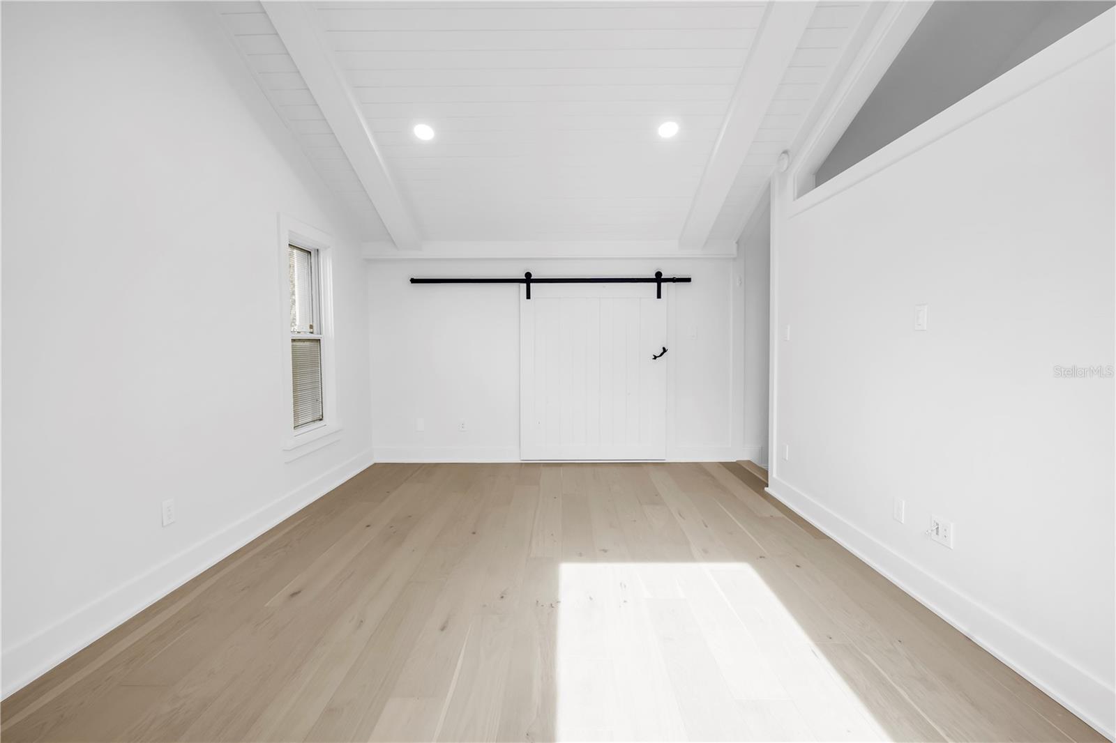 PIRATES COVE CLUB CONDO - Residential Lease