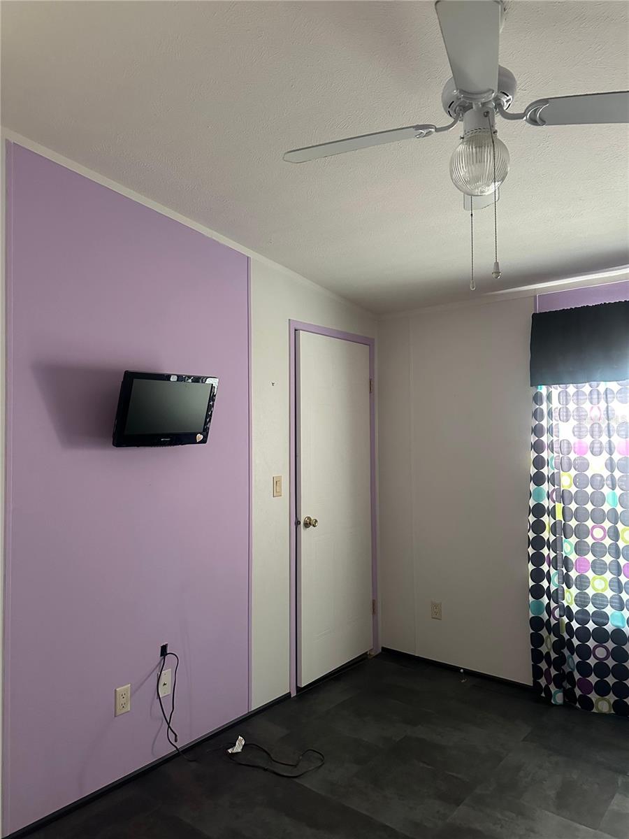 HUNTERS RIDGE - Residential