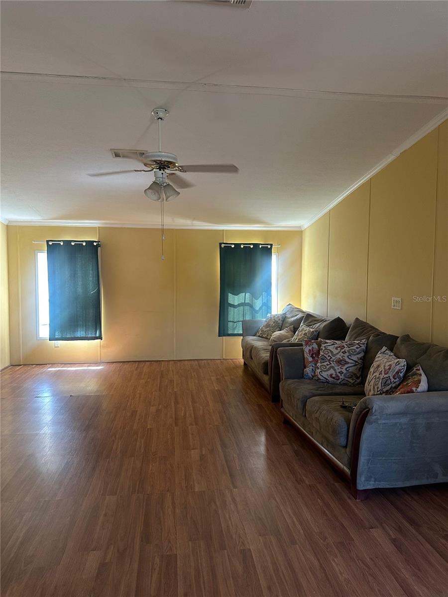 1814 WINCHESTER COURT S