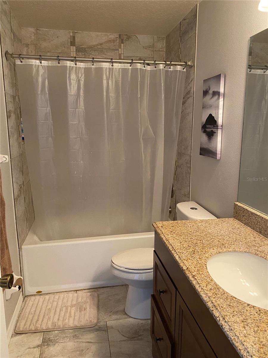 THE TWNHMS AT KENSINGTON PH - Residential Lease