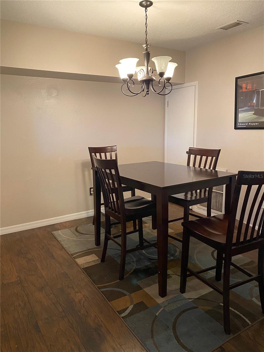 THE TWNHMS AT KENSINGTON PH - Residential Lease