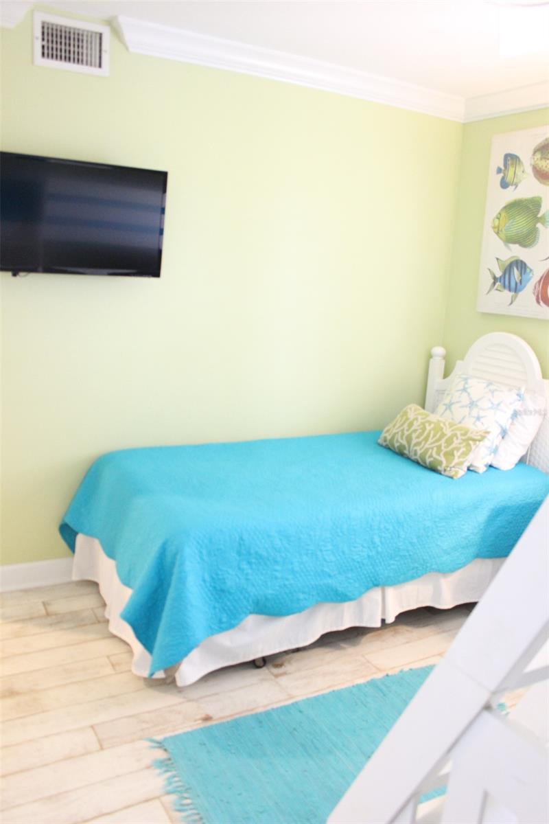 Sandpiper Towers Condo - Residential Lease