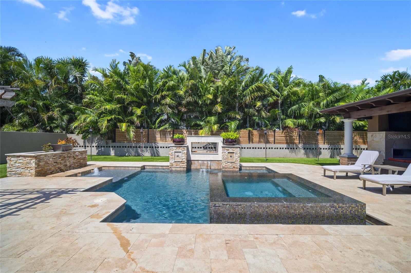 BAYWAY ISLES - Residential