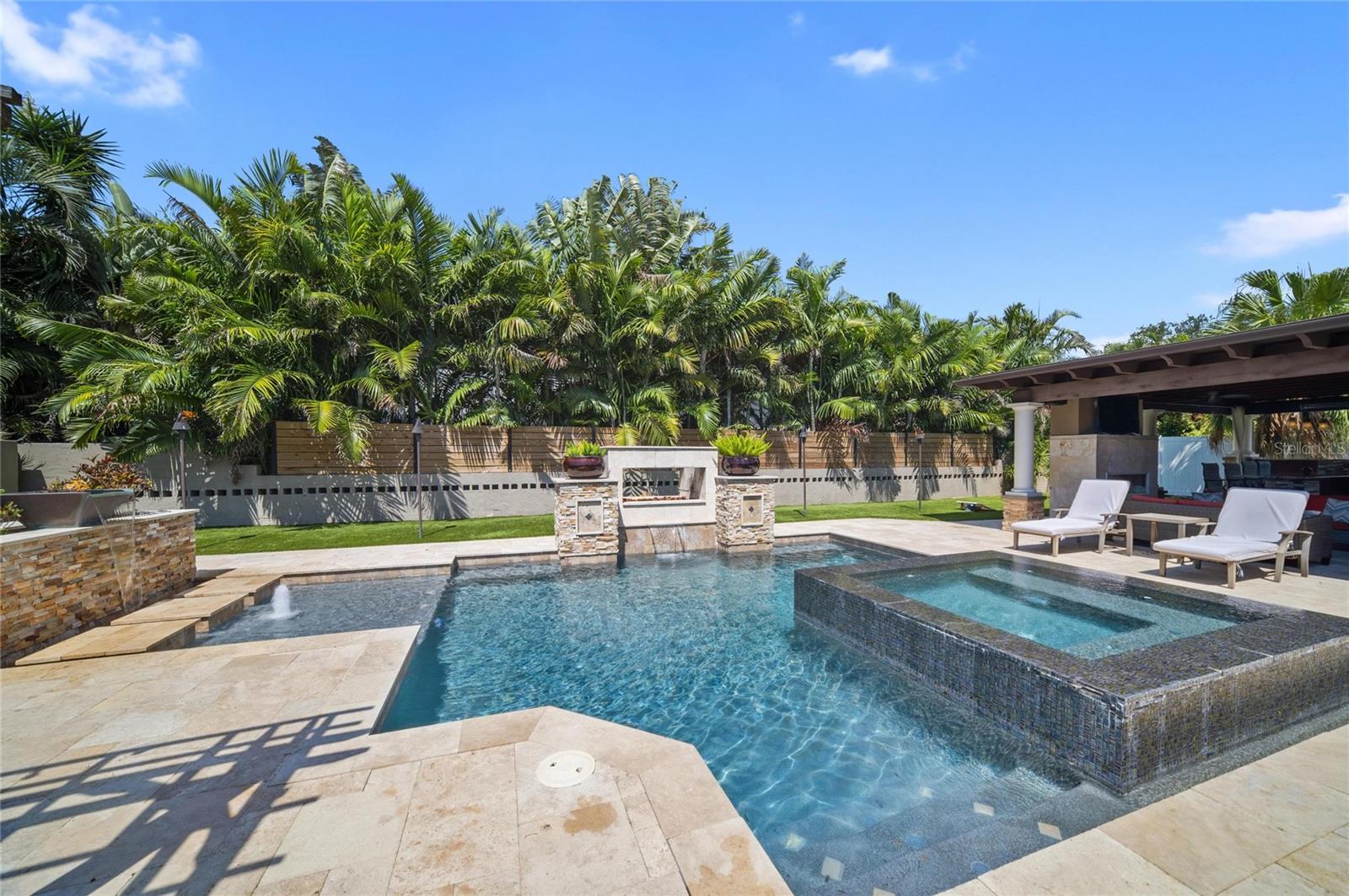 BAYWAY ISLES - Residential