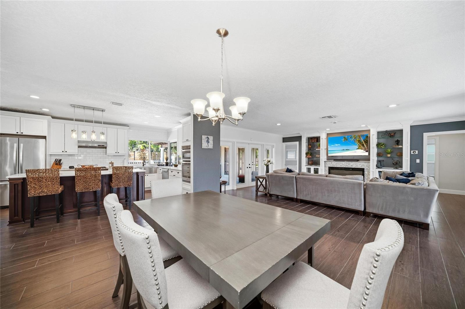 BAYWAY ISLES - Residential