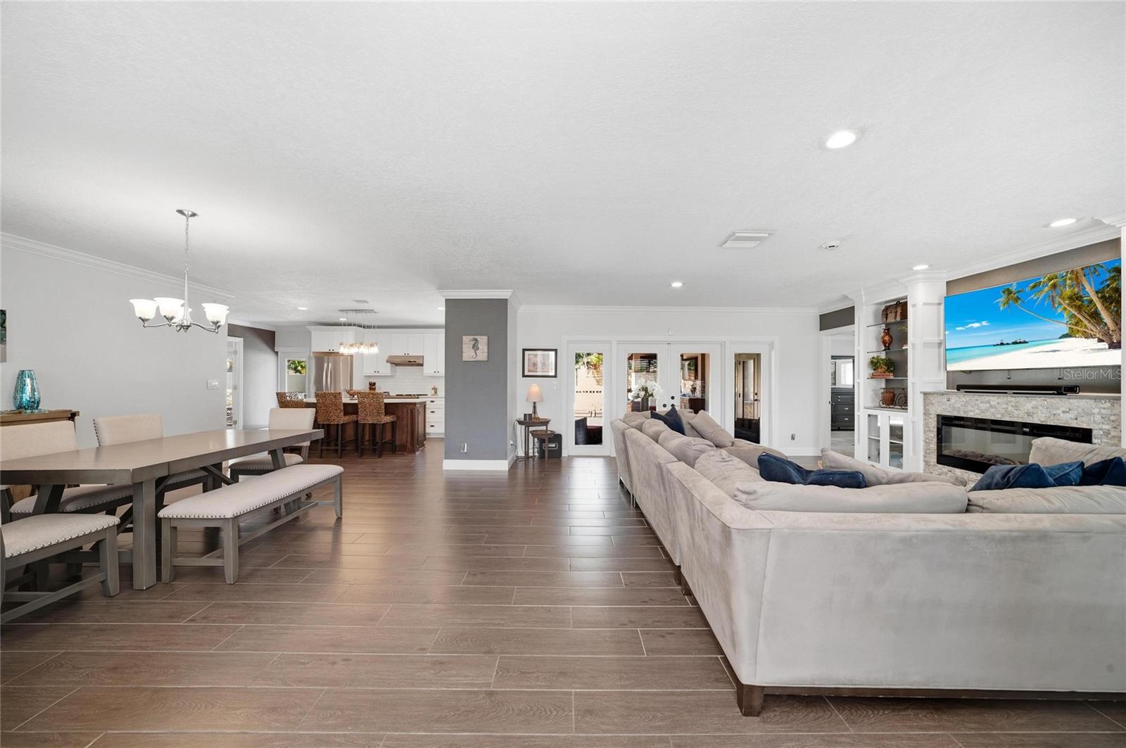 BAYWAY ISLES - Residential
