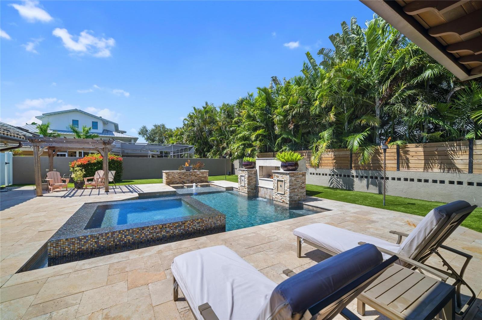 BAYWAY ISLES - Residential