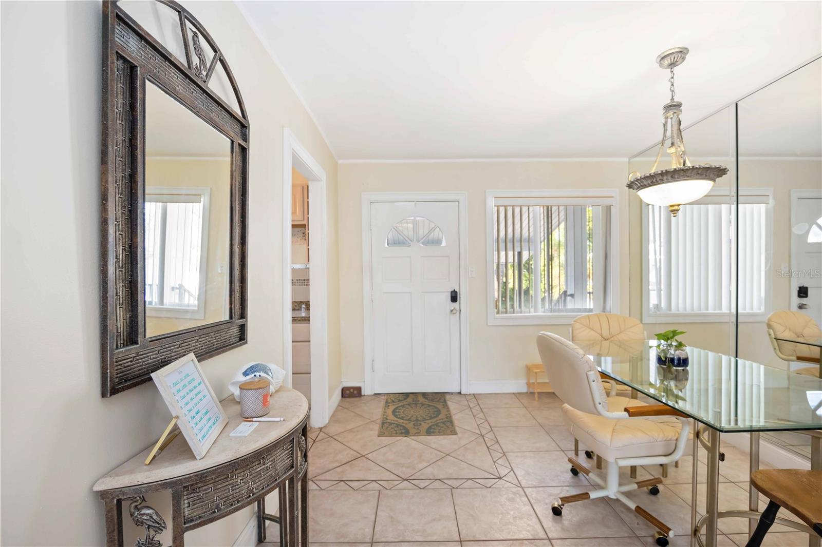 2044 CANAL DRIVE M37