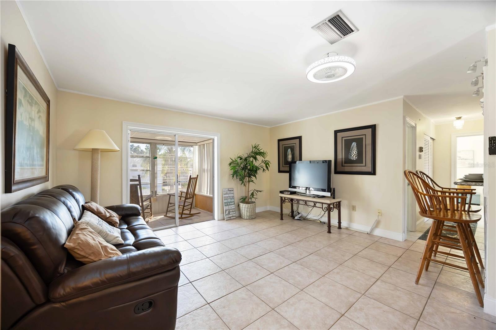 BAYSHORE CONDOMINIUM - Residential