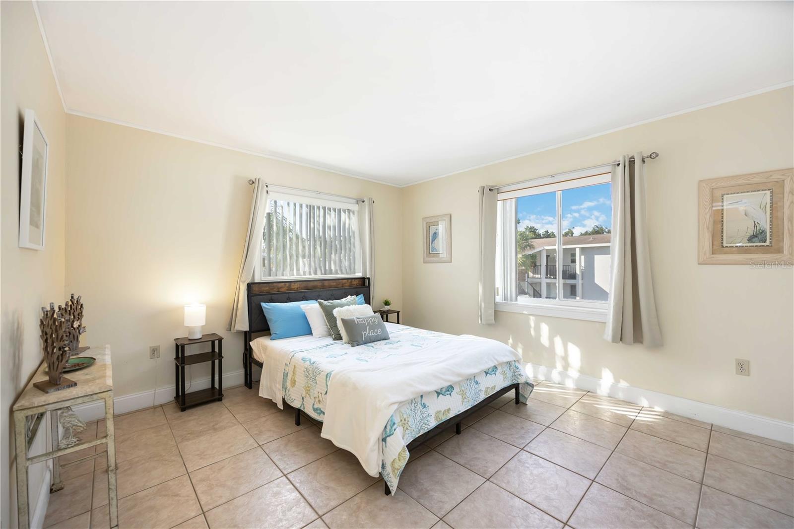 BAYSHORE CONDOMINIUM - Residential