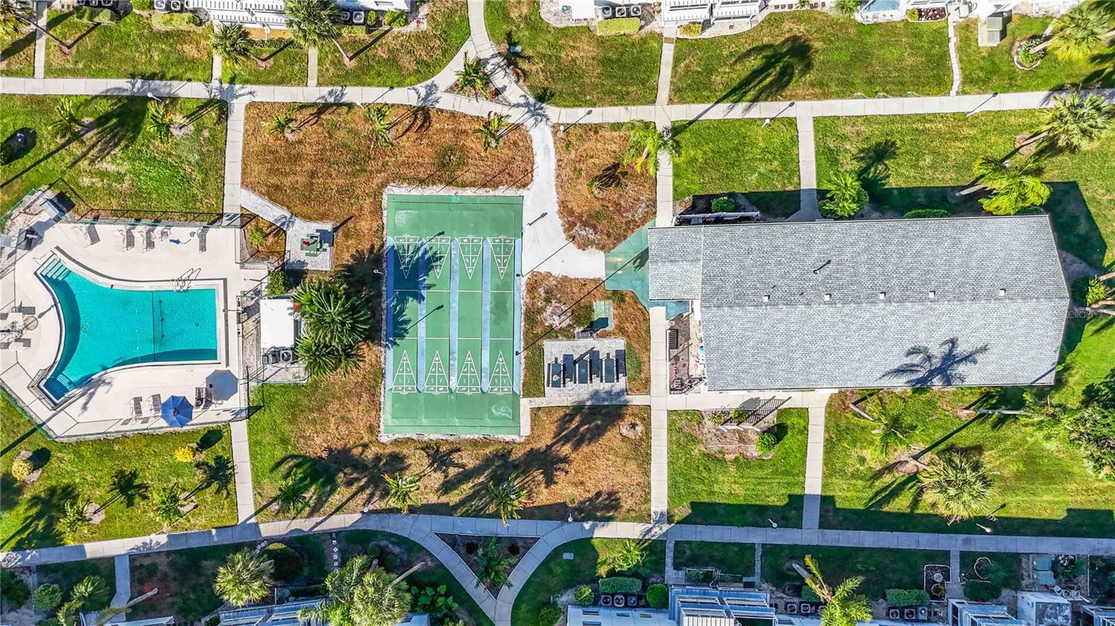 BAYSHORE CONDOMINIUM - Residential