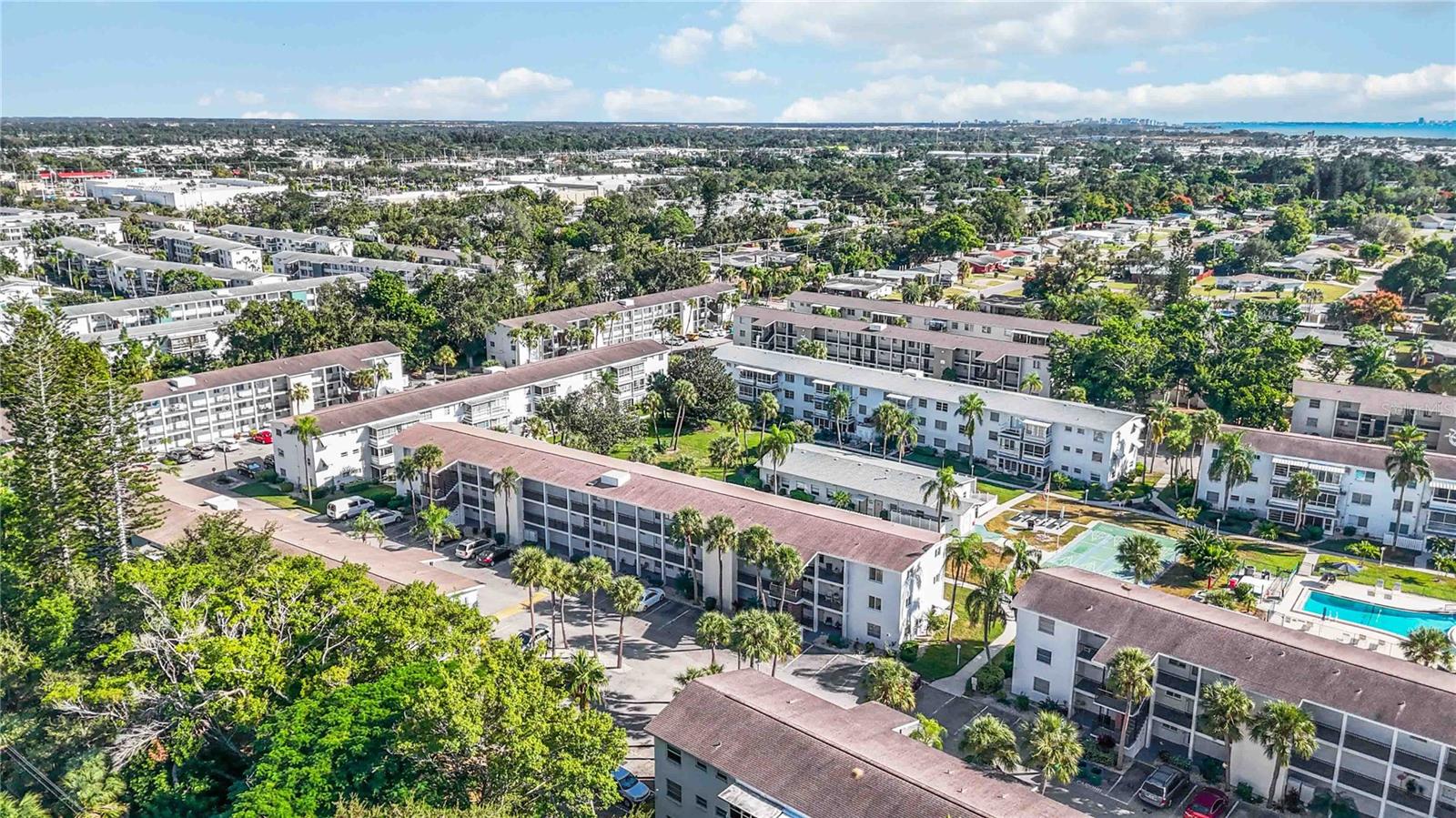 BAYSHORE CONDOMINIUM - Residential