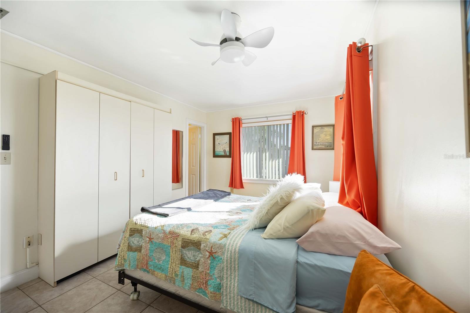 BAYSHORE CONDOMINIUM - Residential