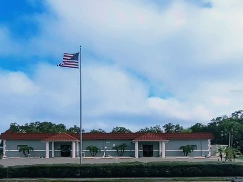 A home in PALMETTO