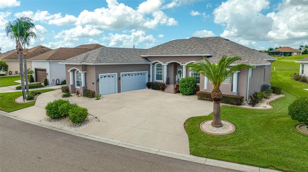 Photo of 6750 Huntington Hills Boulevard, Lakeland, FL 33810 (MLS # TB8440570)