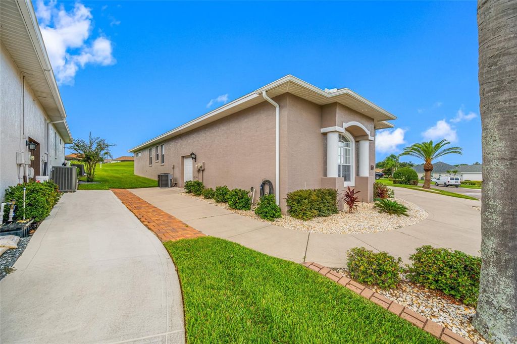 Photo of 6750 Huntington Hills Boulevard, Lakeland, FL 33810 (MLS # TB8440570)