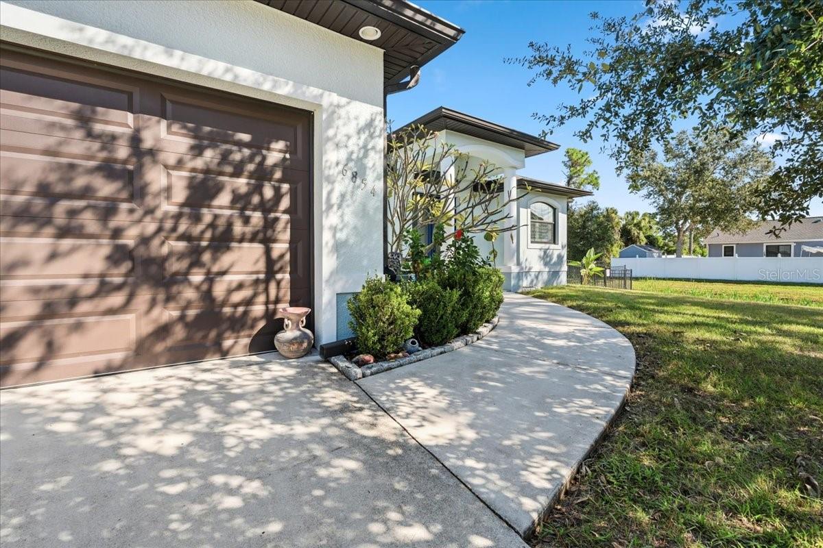Casas a venda 2 - Jen Dantas 6854 HORNBUCKLE BOULEVARD