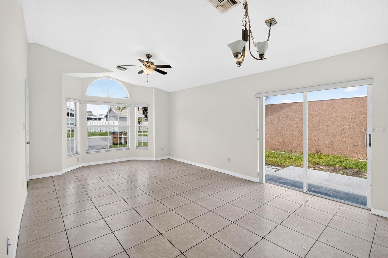 2382 HARBOR TOWN DRIVE