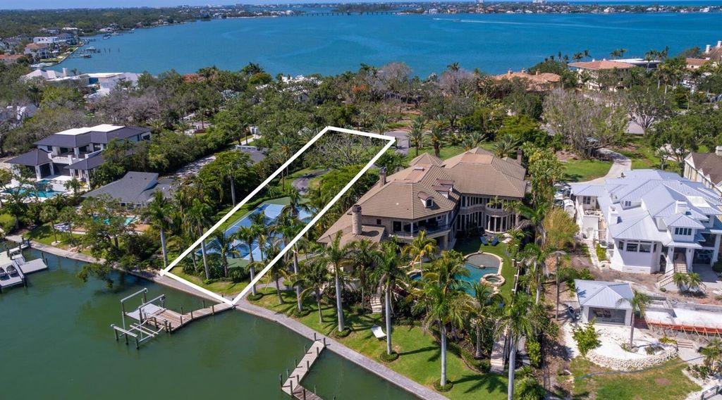 Photo of 1435 Hillview Drive, Sarasota, FL 34239 (MLS # A4686191)