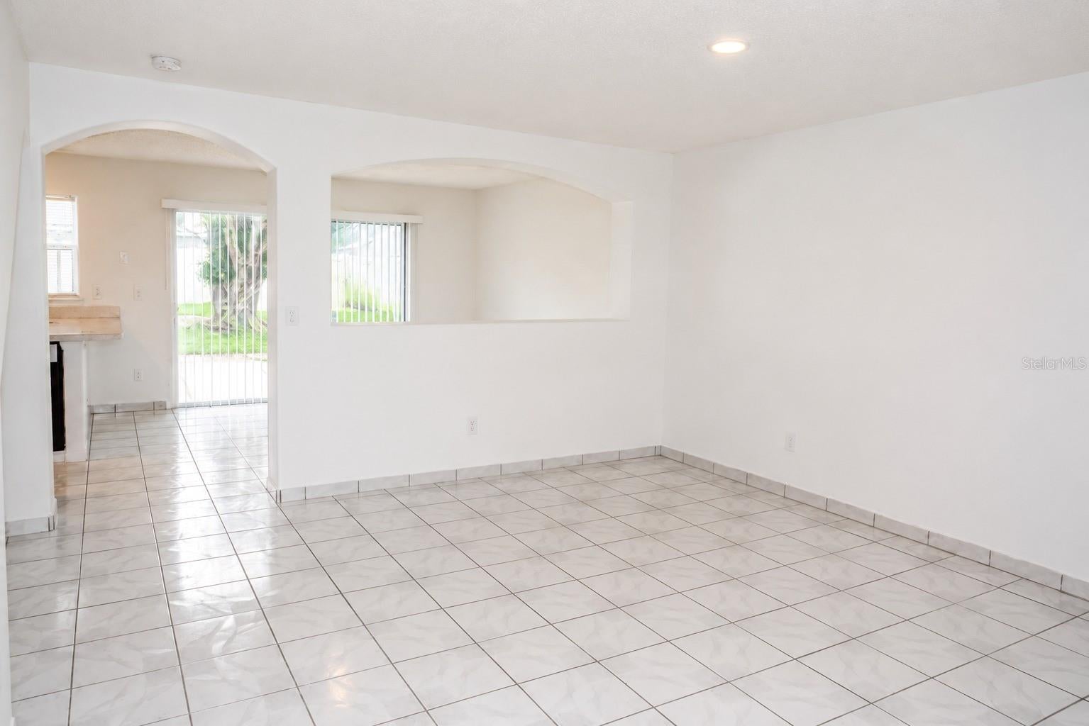 1143 TIMBERBEND CIRCLE