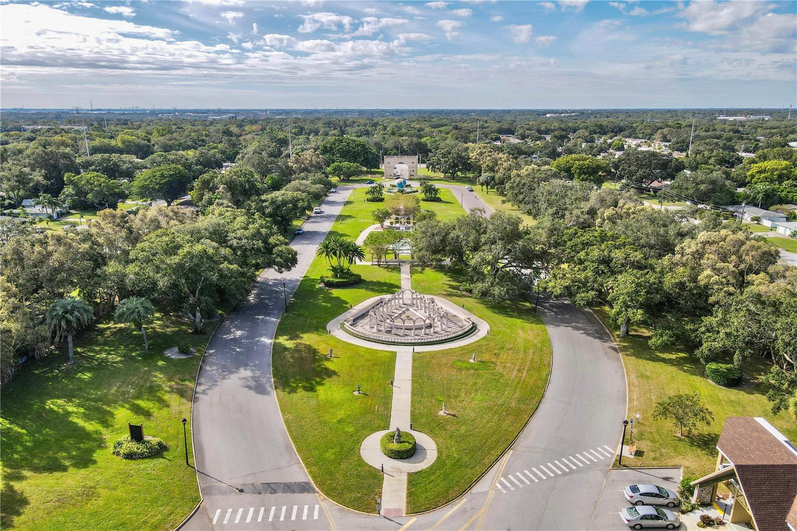 ON TOP OF THE WORLD - Residential