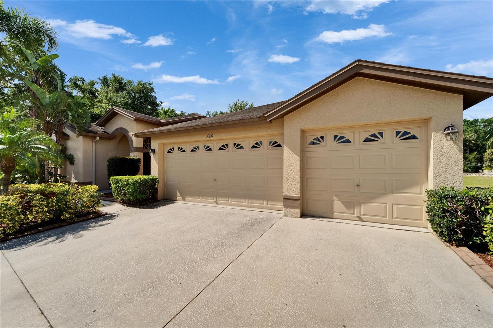 10110 VISTA POINTE DRIVE
