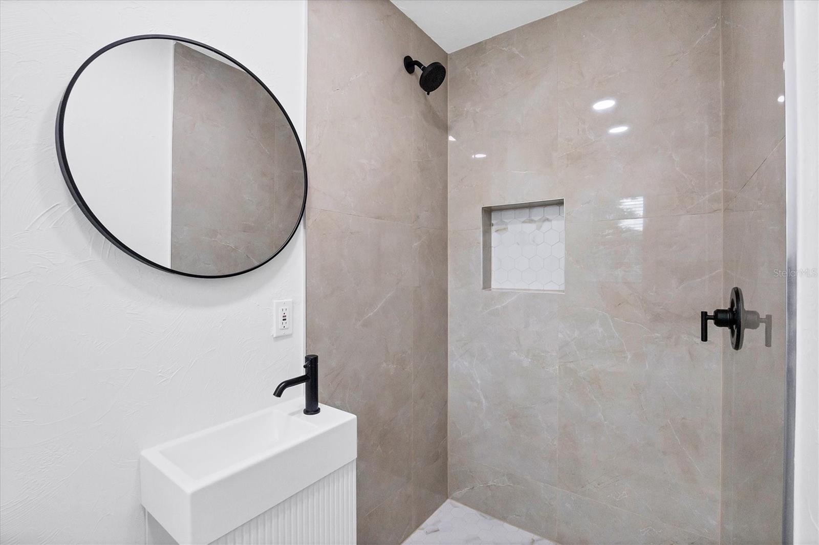 KENSINGTON PARK - Residential