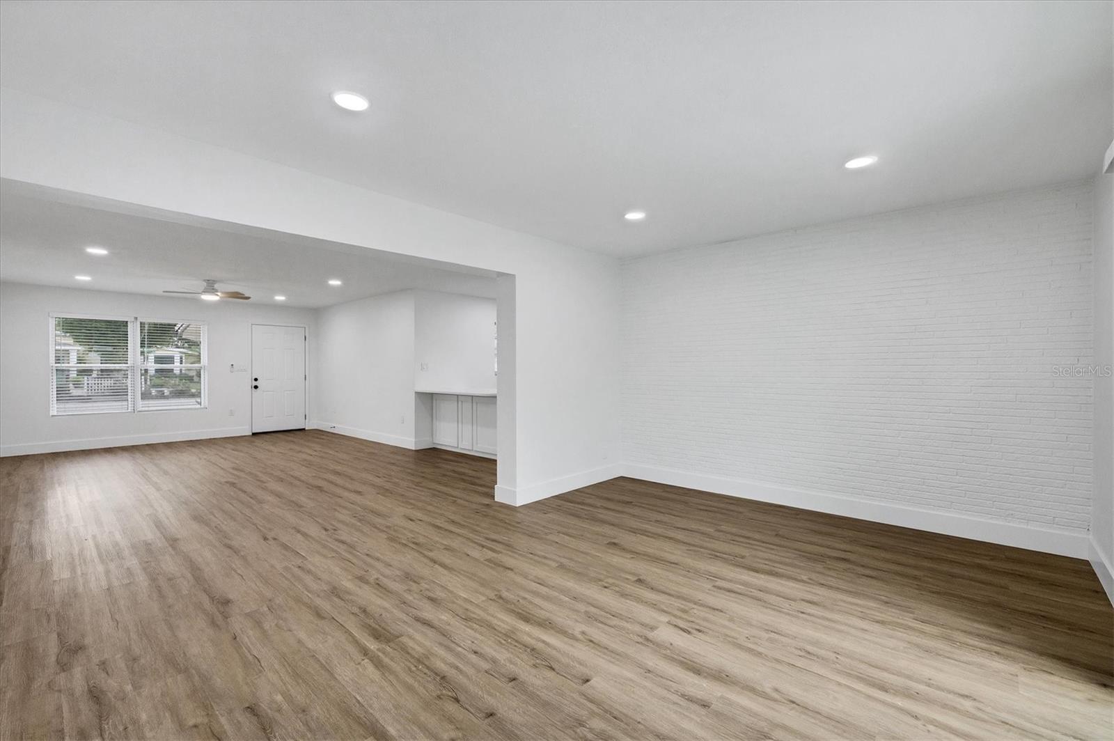 KENSINGTON PARK - Residential