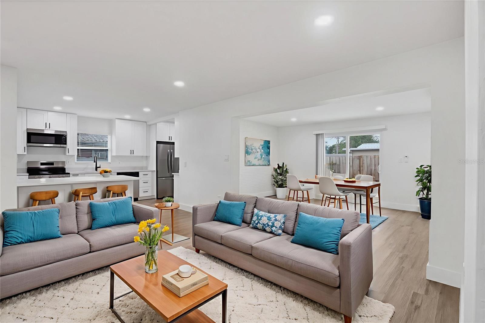 KENSINGTON PARK - Residential