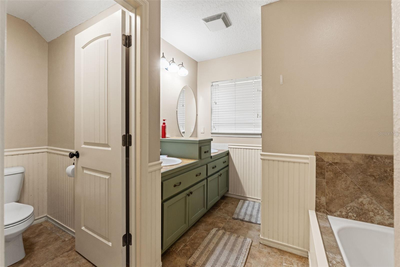 ROYAL HIGHLANDS - Residential