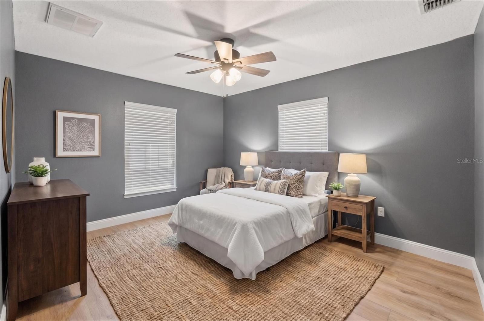 ROYAL HIGHLANDS - Residential